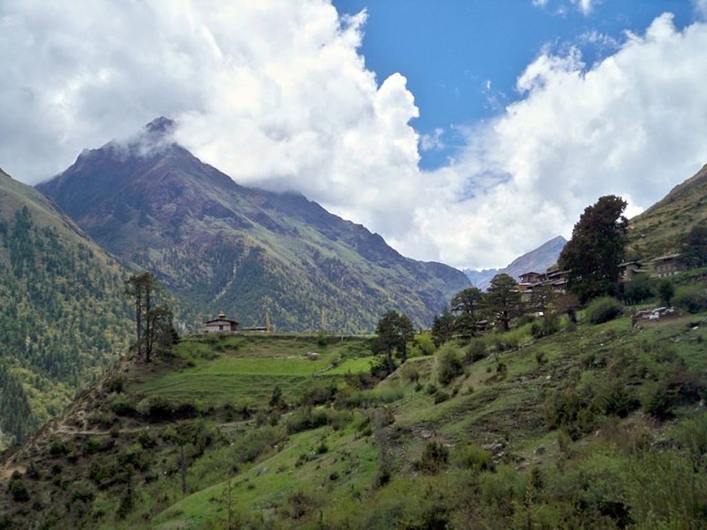 Himalayan_Landscape, Bhutan Carbone negative - sustainable tourism world